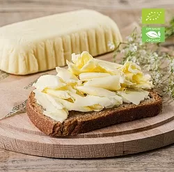 Масло Традиционное сладкосливочное несоленое м.д.ж. 82,5 % 200 г ОРГАНИК Масло Традиционное сладкосливочное несоленое м.д.ж. 82,5 % 200 г ОРГАНИК